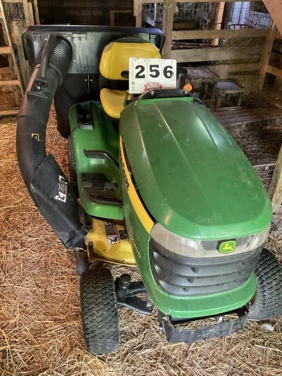John Deere X 300 Tractor w/ Bagger 42" Deck 1218