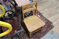 WOODEN CHILD'S CHAIR