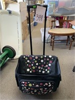 CARRY-ON TOTE ON WHEELS W/ EXPANDABLE HANDLE