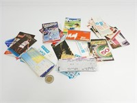 Collection d'horaires, billets sportifs dont Expos
