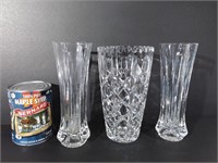 3 vases en cristal dont 2 identiques