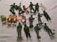 Lot of Larger Scale Green Army Men Figures