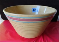 9 INCH WATT POTTERY MIXING BOWL - SMALL CHIP