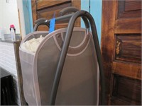 LAUNDRY HAMPER WITH 2 COMFORTERS