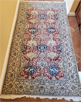 L - AREA RUG 84X46" (R23)