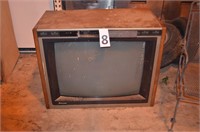 OLD BOX TV