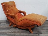 Mid century modern contour lounge chair