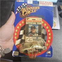 Winner Circle Pit Pass Preview K.Harvick Coll Set