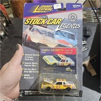 Johnny Lightning D Waltrip Stock Car Legend Set