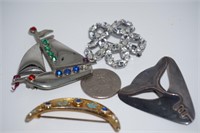4 Vintage Pin/Brooches