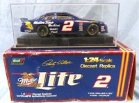 REVELL 1998 RUSTY WALLACE DIECAST MILLER LITE CAR