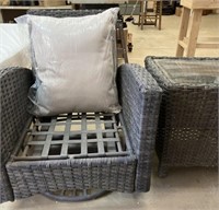Outdoor Swivel  Chair and Side Table