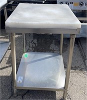 POLY TOP CUTTING TABLE 24" X 24"