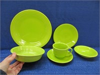 6pc lime green fiesta: dinner plate-bread plate-