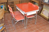 Red & White 50s Style Table & 4 Chairs