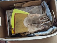 BOX OF INDUSTRIAL GLOVES
