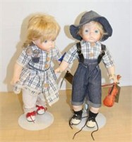 PAIR OF THE BROADWAY COLLECTION DOLLS W/STANDS