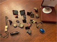 Nice lot of cufflinks and pins