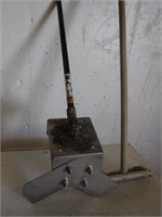 Concrete Tools: Trowel & Brush