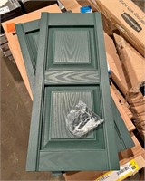Raised Panel Green Vinvl Shutters (2 per box)