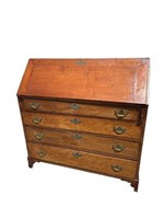 18TH CENT. CHERRY SLANT FRONT DESK