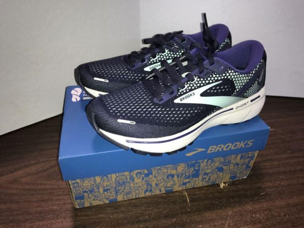 BROOKS MEN AND WOMEN RUNNING SHOES