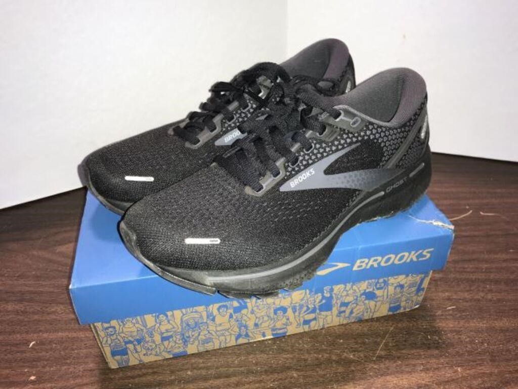 BROOKS MEN AND WOMEN RUNNING SHOES