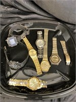 MEN'S WATCHES LOT / MIXED STYLES