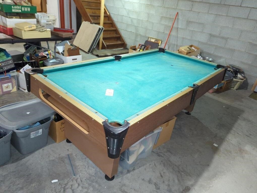 7' 2" POOL TABLE