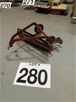 1/16th Scale IH side delivery Rake