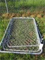 1025) 5- 3'x5' chain link gate