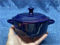 Blue Signature small oval serving dish w/ lid
