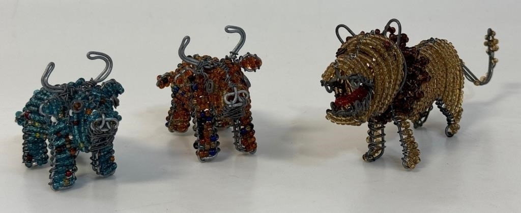 TRIO OF SMALL AFRICAN BEAD WORKS - ANIMALS