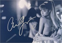 Autograph COA Ariana Grande Photo