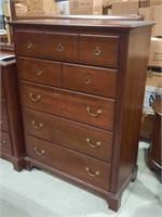 Bassett 5 Piece Cherry Bedroom Suit