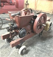 1/2 HP New Holland Engine w/ chaindrive mag
