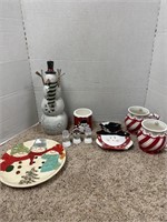 Snowman plates, decorations, coffee cups