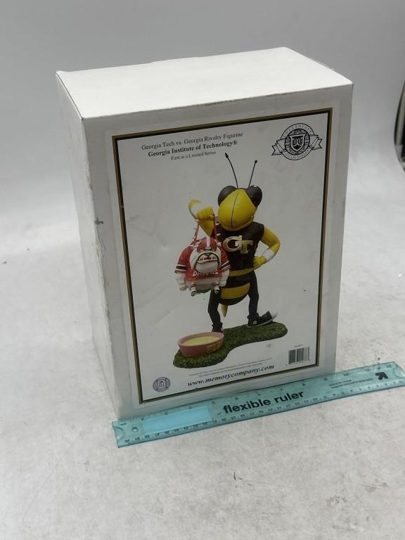 NEW Georgia Tech VS Georgia Rivalry Figurine