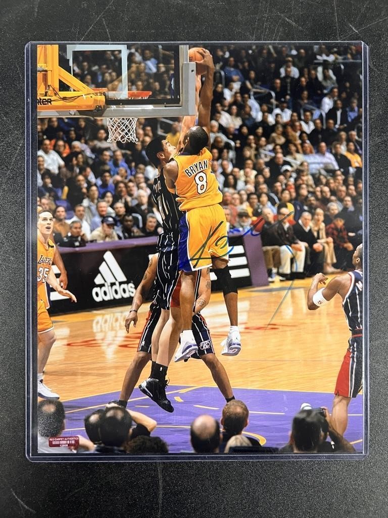 KOBE BRYANT AUTOGRAPHED PHOTO