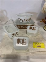 GROUP OF WHITE AMERICAN THEMED PYREX