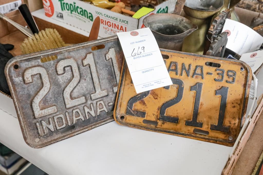 1939 and 1940 Indiana License Plates