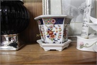 ASIAN PORCELAIN PLANTER WITH UNDER PLATE