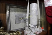 ANGEL PRINT - CANDLE HOLDER W/ CANDLES
