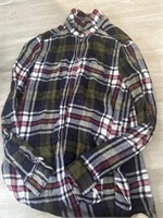 F13) Size small women’s plaid button up