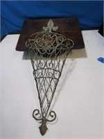 Decorative wire Wall basket 18 inches tall