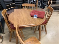 48” table 4 chairs with 18” leaf
