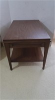 Wooden End Table 20hx29dx20"w