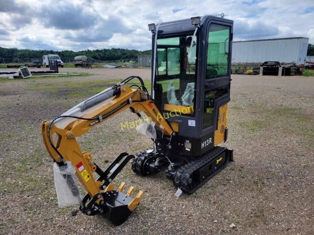 H13 R Excavator +