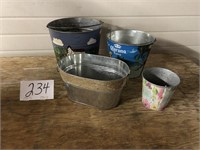 METAL BUCKETS / CONTAINERS