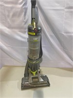 Hoover Windtunnel Vacuum, powers on